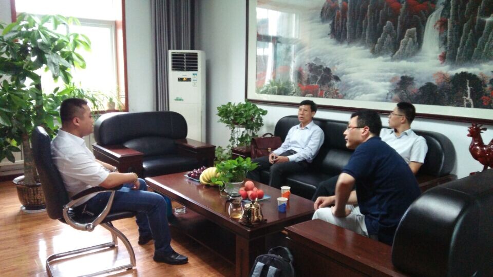 舍弗勒貿易(上海)有限公司北方區銷(xiāo)售總監安軍民先生一行蒞臨濟南鴻慷機電參觀(guān)指導工作