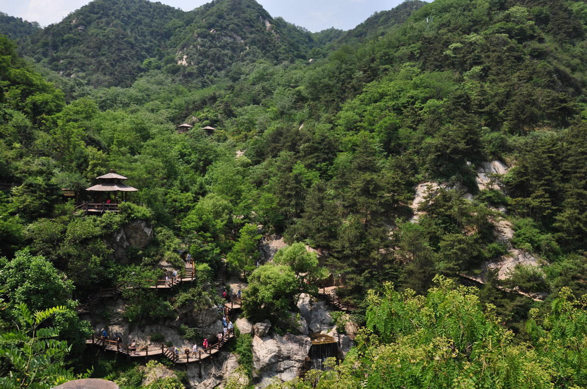 “步伐跟隨夢(mèng)想，青春你我同行”——濟南市鴻慷機電設備有限公司端午節出游活動(dòng)