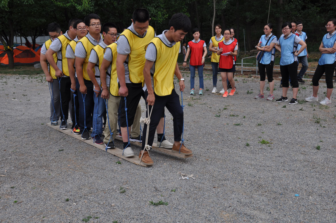 “步伐跟隨夢(mèng)想，青春你我同行”——濟南市鴻慷機電設備有限公司端午節出游活動(dòng)